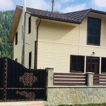 гірська роса Apartment Verkhniy Yasenov